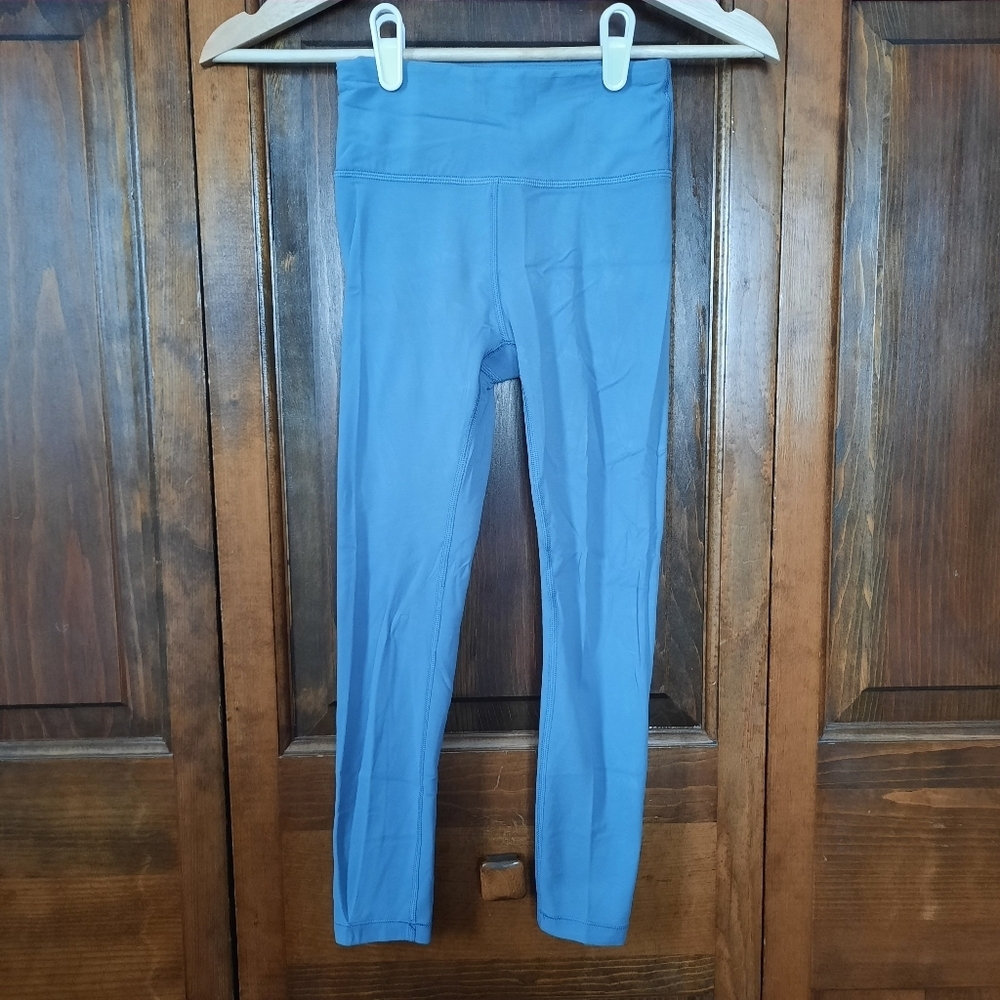 Athleta Girl Ultra High Rise Chit Chat 7/8 Legging Dusty Blue Size Small/7